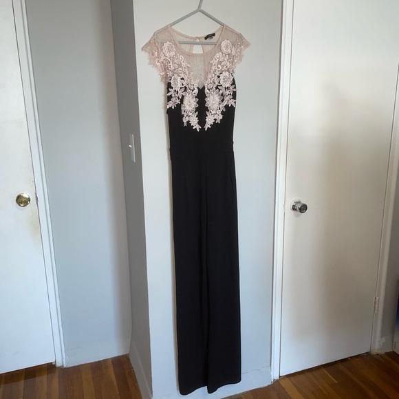 BLĀSHE lace Jumpsuit - Picture 7 of 13